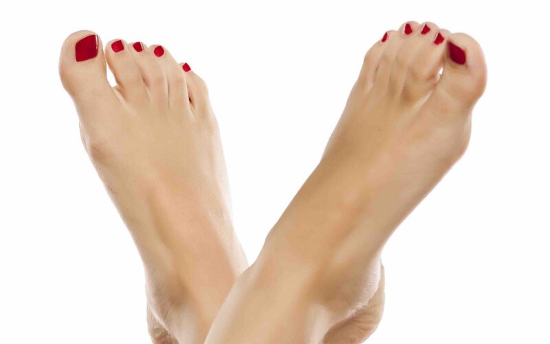 Confira oito dicas para garantir a saúde dos pés no verão