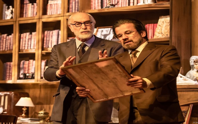 “A Última Sessão de Freud” em cartaz no Teatro Bravos