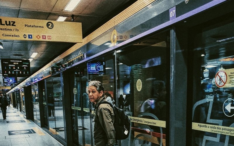 Trens e Metrô de São Paulo começam a receber bilhete via QR code