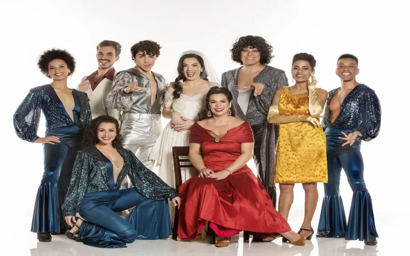 Musical “Sidney Magal: muito mais que um Amante Latino” em cartaz no teatro Porto, em SP